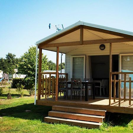 Camping Au Pre De L'Etang Sainte-Foy  Bagian luar foto