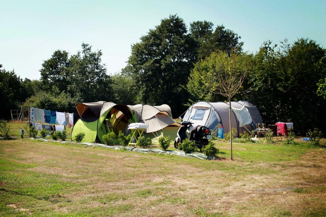 Camping Au Pre De L'Etang Sainte-Foy  Bagian luar foto